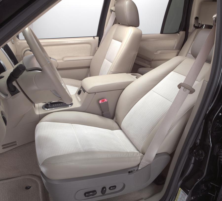  Mercury Mountaineer 2006 года  (фото 9 из 44)